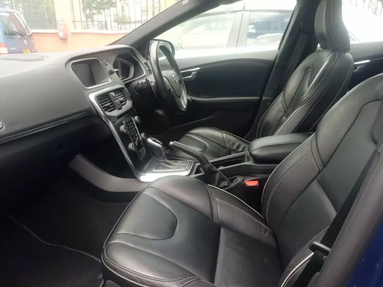 Volvo V40