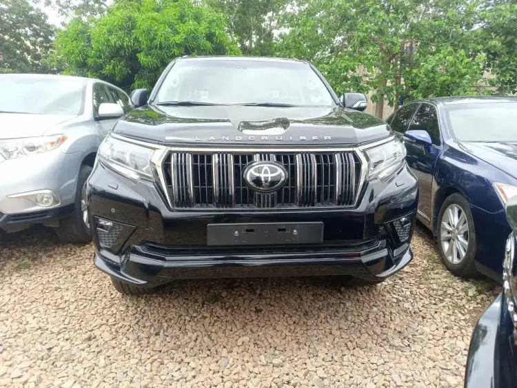 Toyota Landcruiser Prado