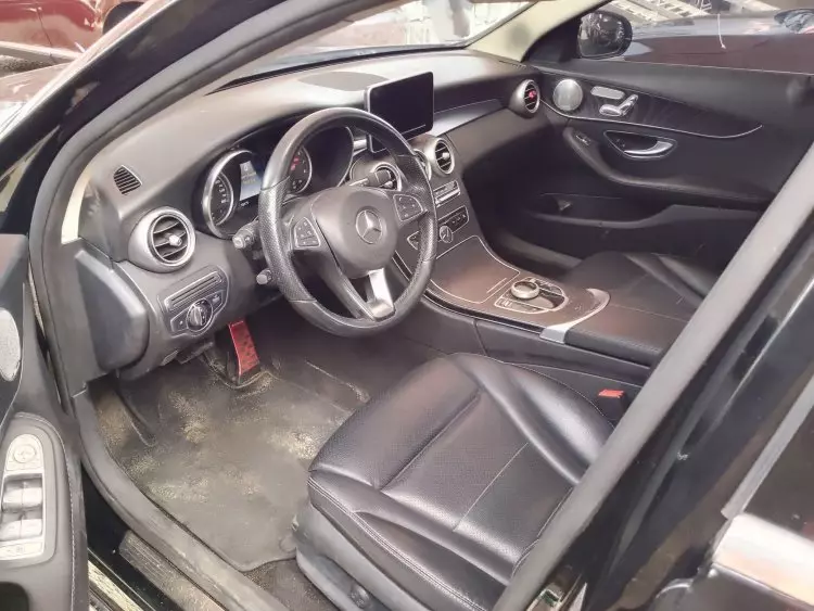 Mercedes-Benz C 300