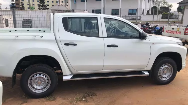 Mitsubishi L200 D/C GL Did