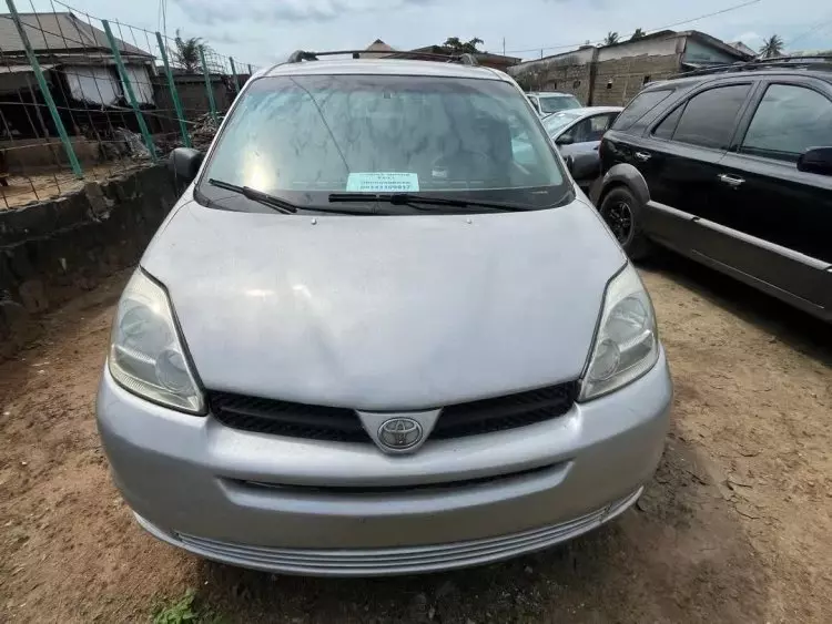 Toyota Sienna