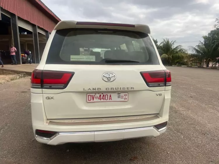 Toyota Landcruiser  V8