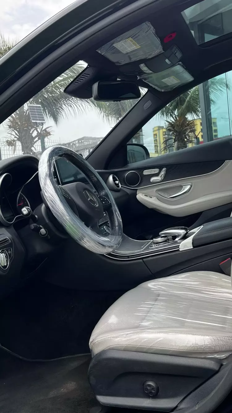Mercedes-Benz C 300