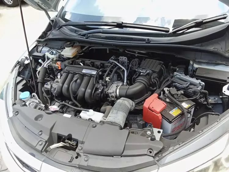 Honda Grace Hybrid