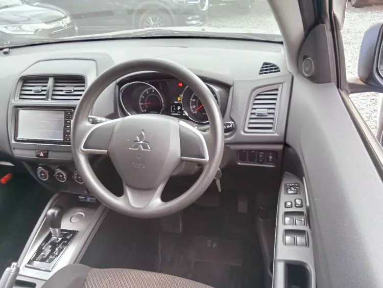 Mitsubishi RVR