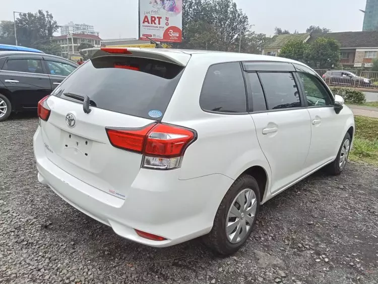 Toyota Fielder