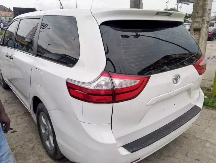 Toyota Sienna