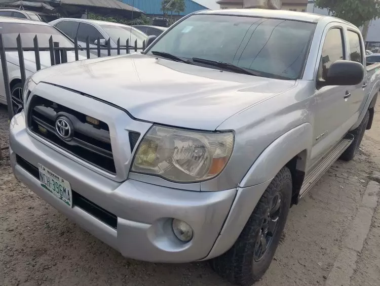 Toyota Tacoma