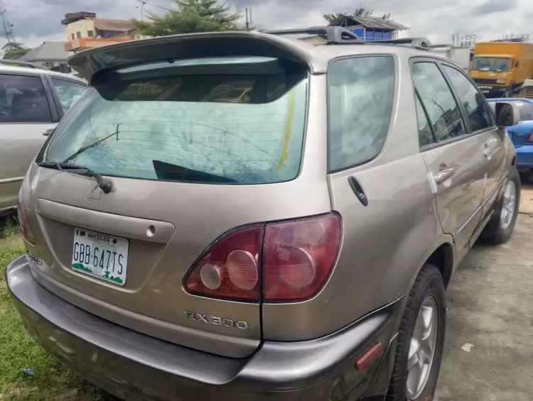 Lexus RX 300