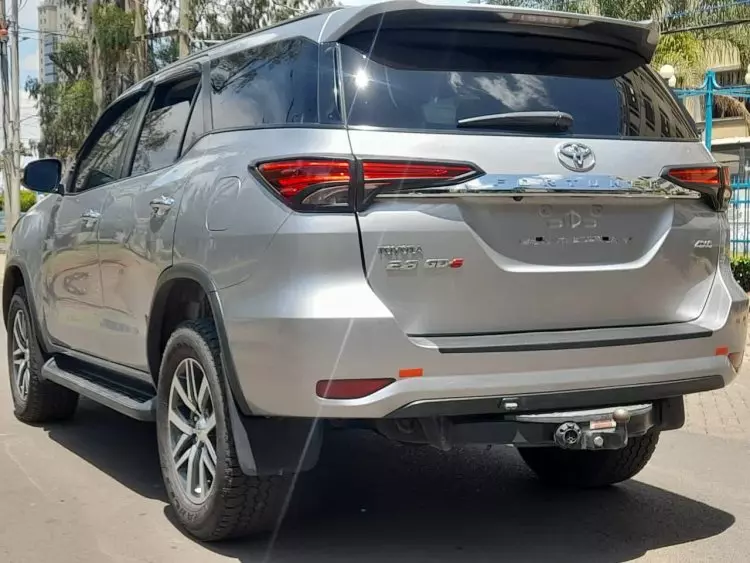 Toyota Fortuner