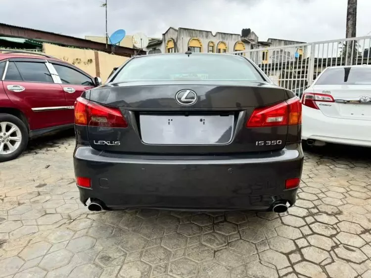 Lexus IS 250