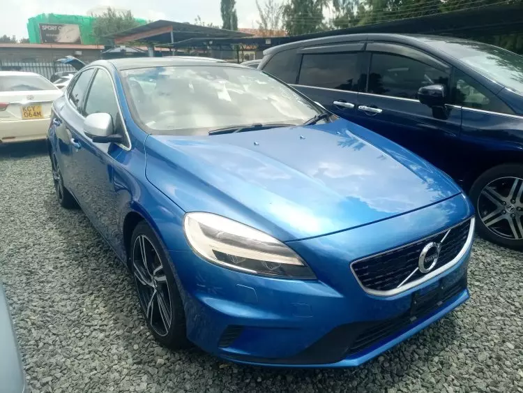 Volvo V40