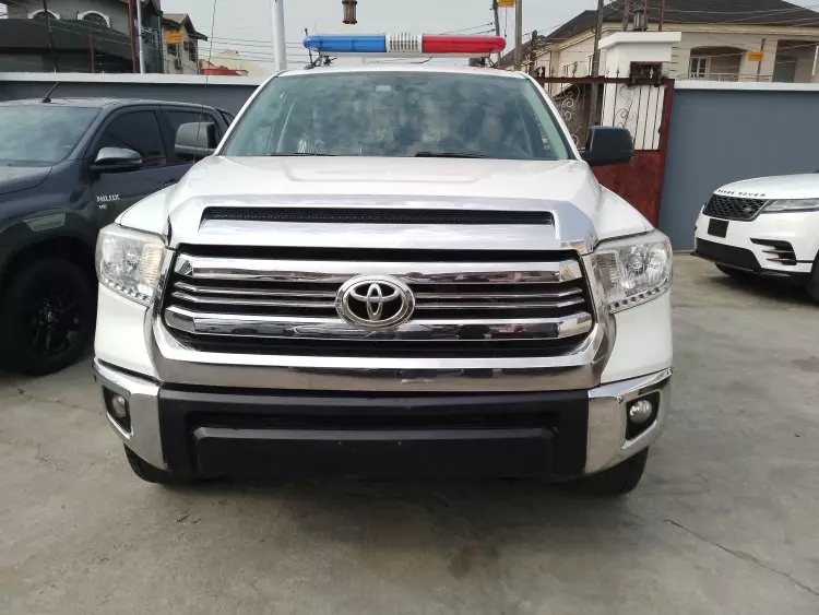 Toyota Tundra