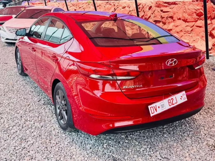Hyundai Elantra