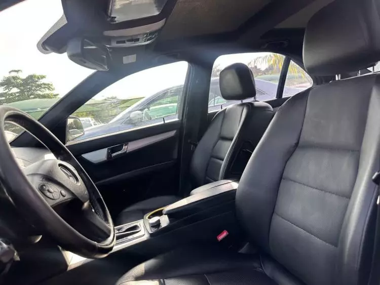 Mercedes-Benz C 300