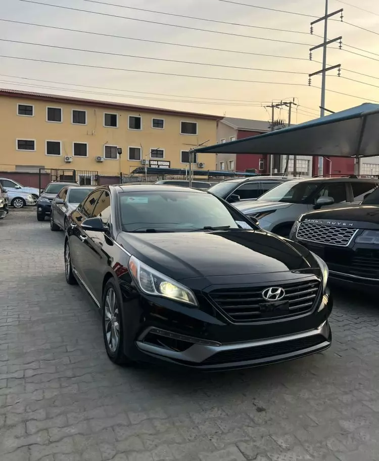Hyundai Sonata