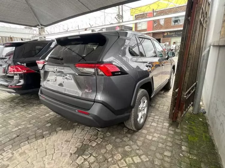 Toyota RAV 4
