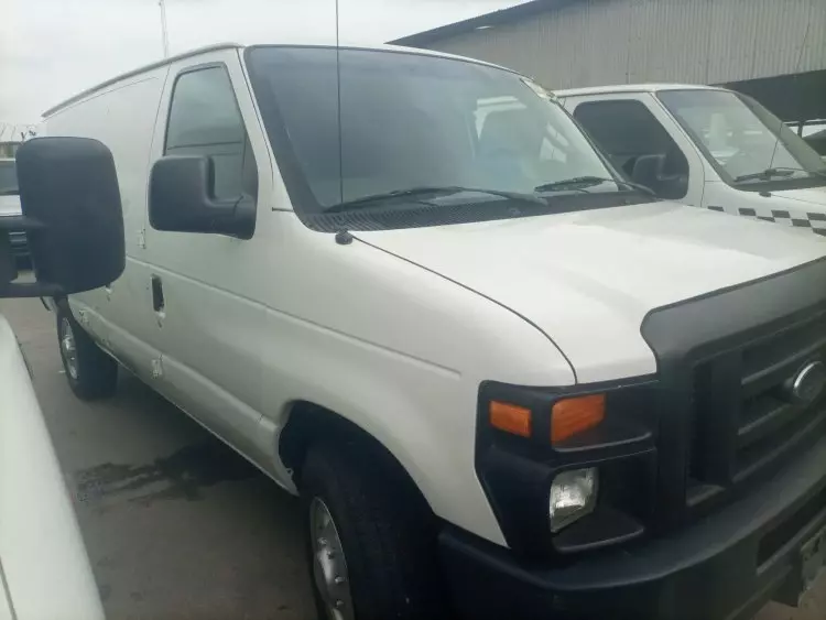 Ford E 350