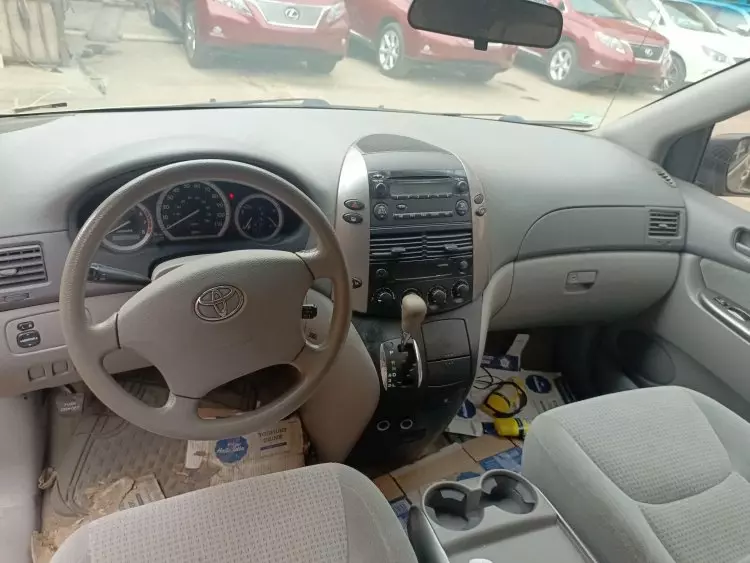 Toyota Sienna