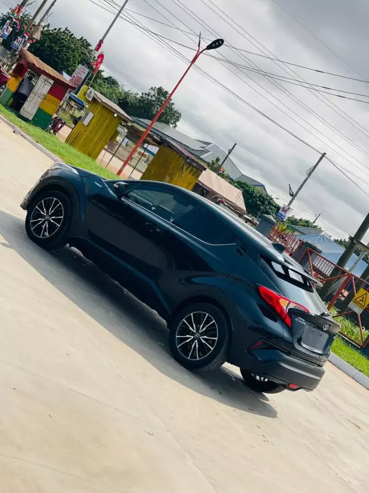 Toyota C-HR