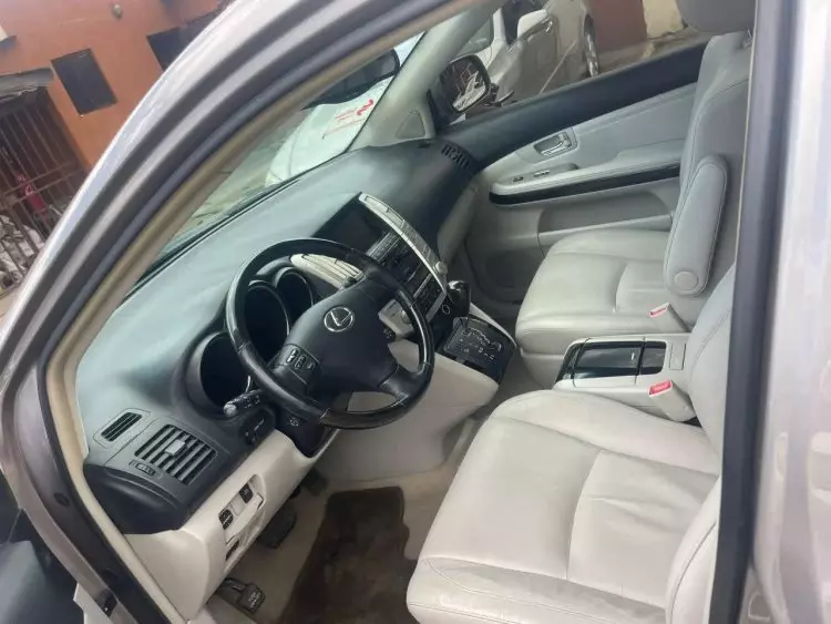 Lexus RX 330