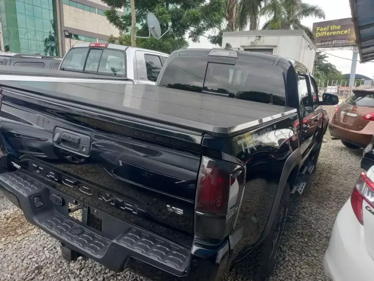 Toyota Tacoma