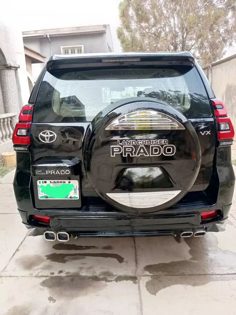 Toyota Landcruiser Prado   - 2010