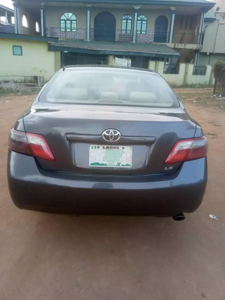 Toyota Camry   - 2007