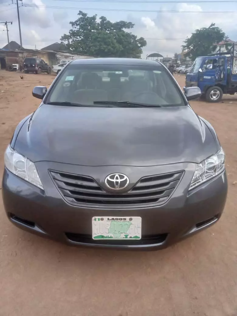 Toyota Camry   - 2007