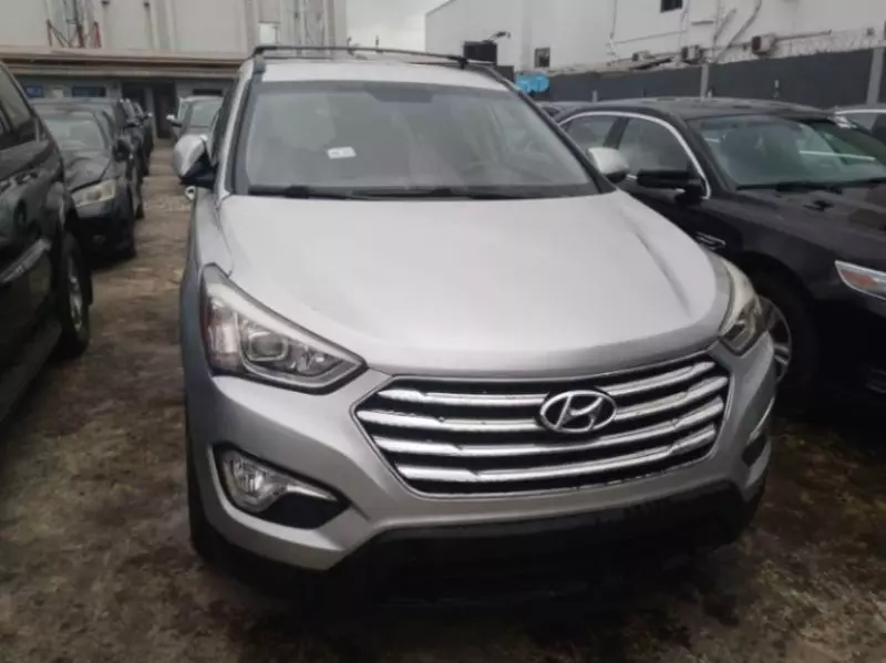 Hyundai Santa Fe   - 2014