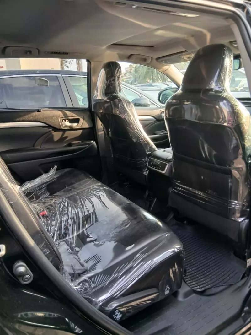 Toyota Highlander   - 2018