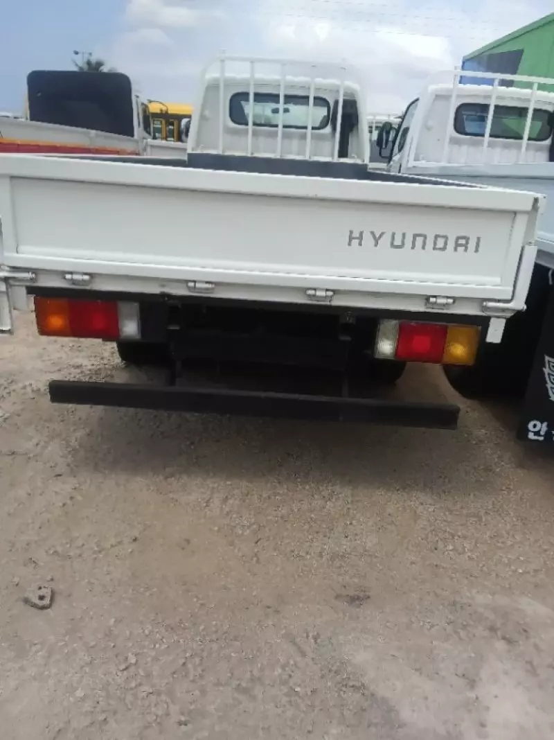 Hyundai Mighty   - 2004