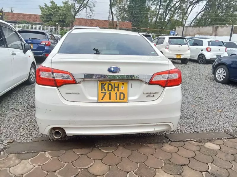 Subaru Legacy B4   - 2015