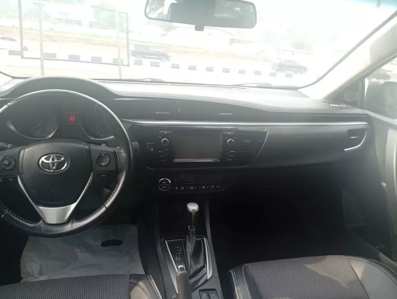 Toyota Corolla   - 2016