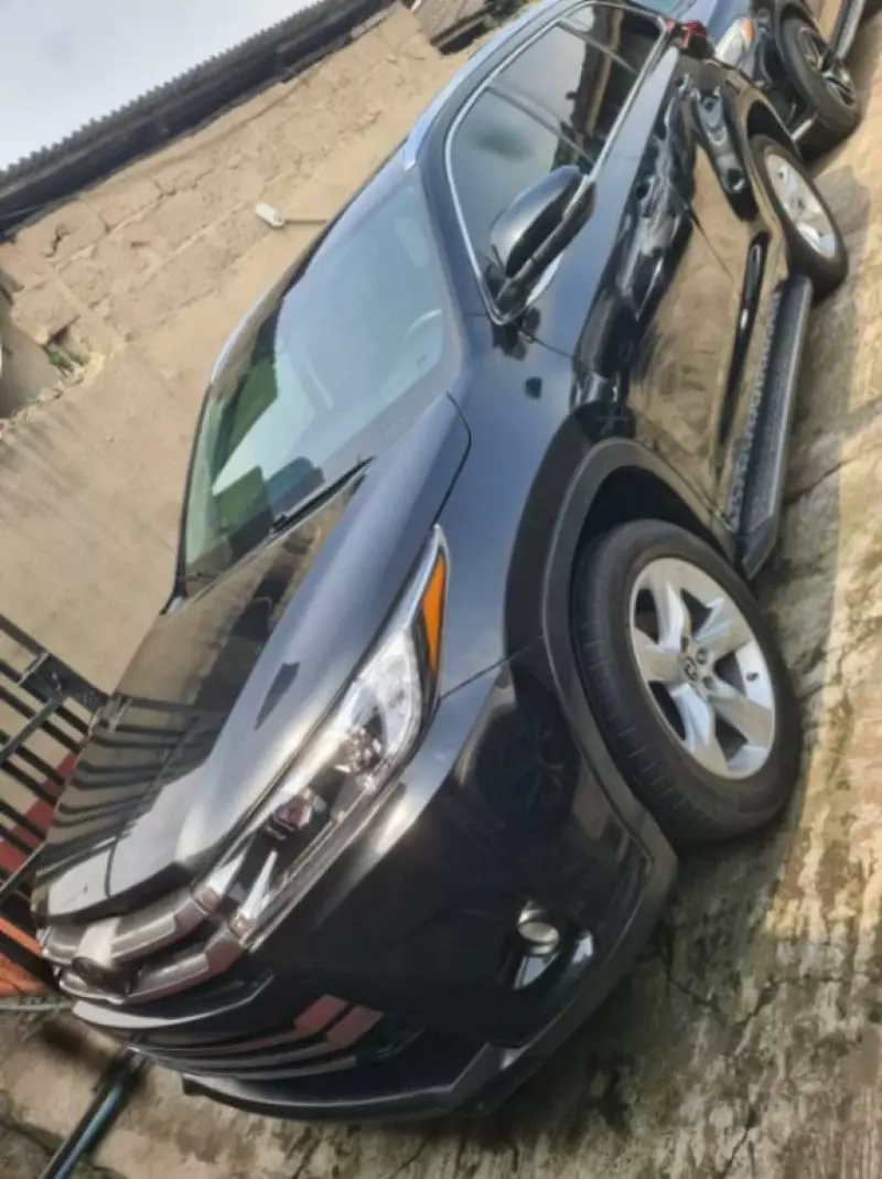 Toyota Highlander   - 2018