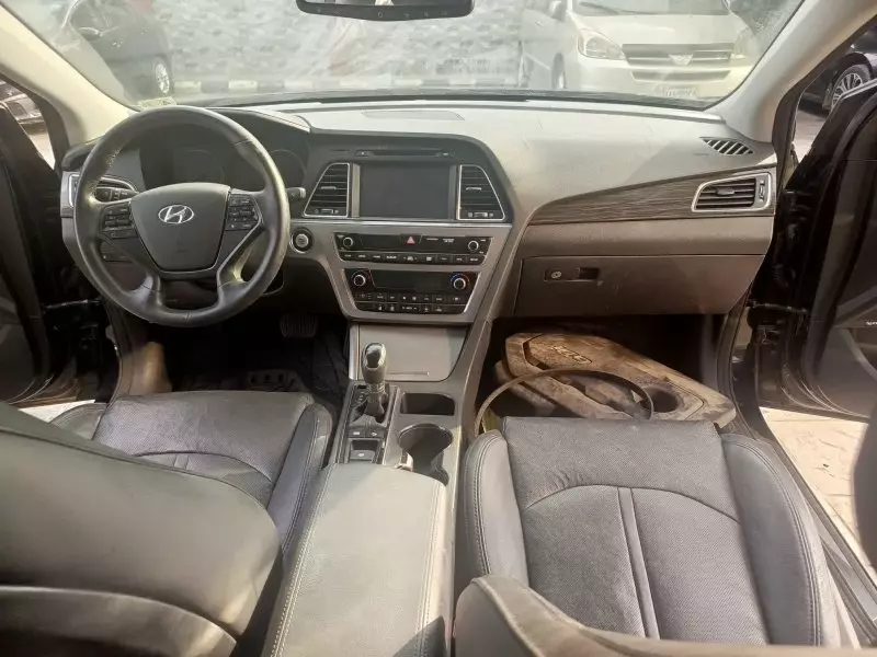 Hyundai Sonata   - 2015