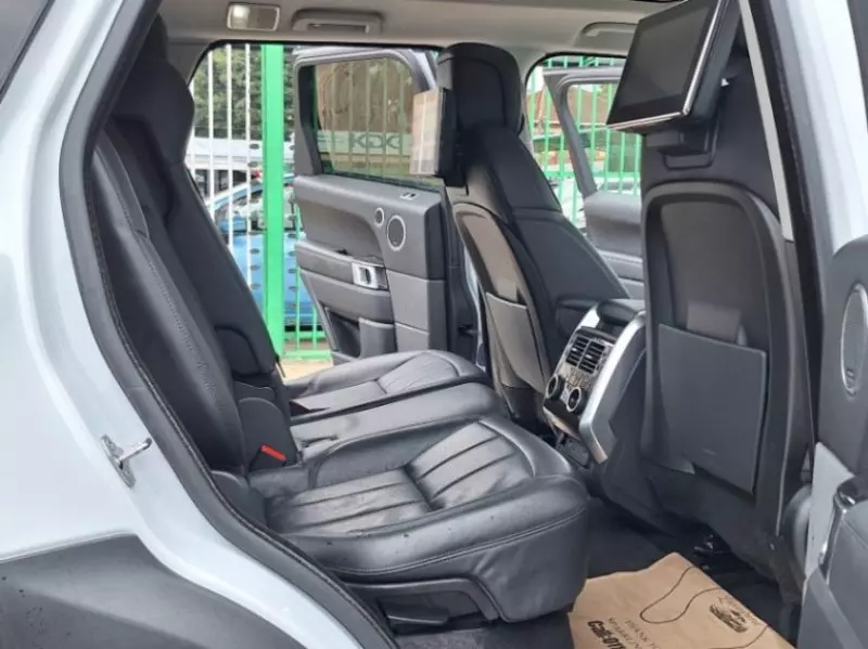 Land Rover Range Rover Sport   - 2018