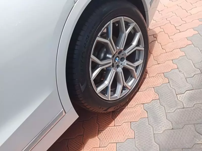 BMW X7   - 2019