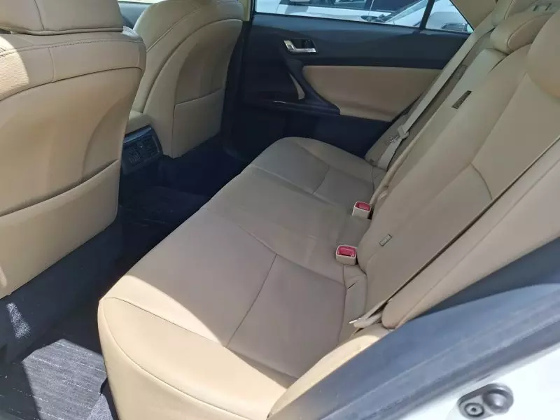 Toyota Mark X - 2016