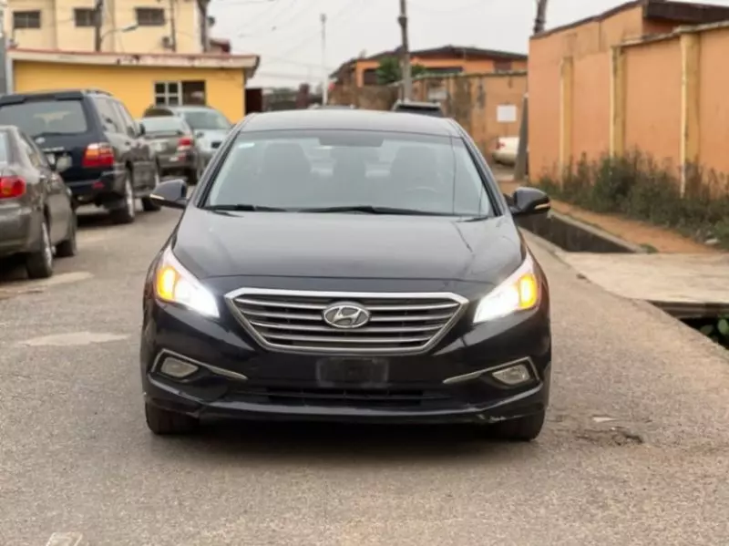 Hyundai Sonata   - 2015