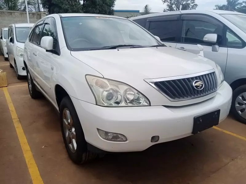 Toyota Harrier   - 2011