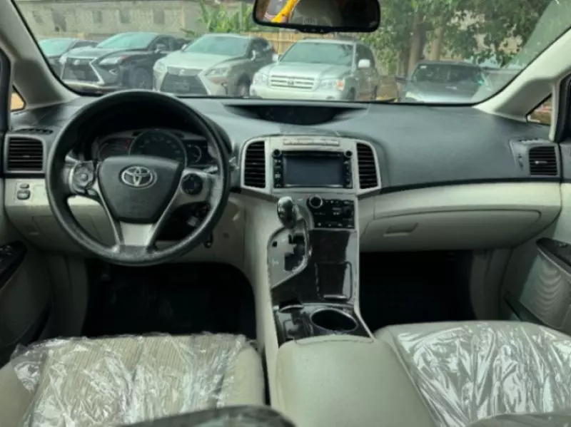 Toyota Venza   - 2013