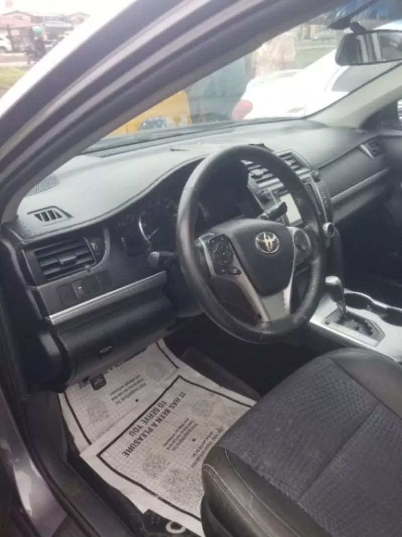 Toyota Camry   - 2014