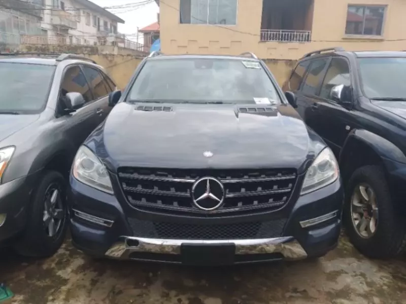 Mercedes-Benz ML 350   - 2012