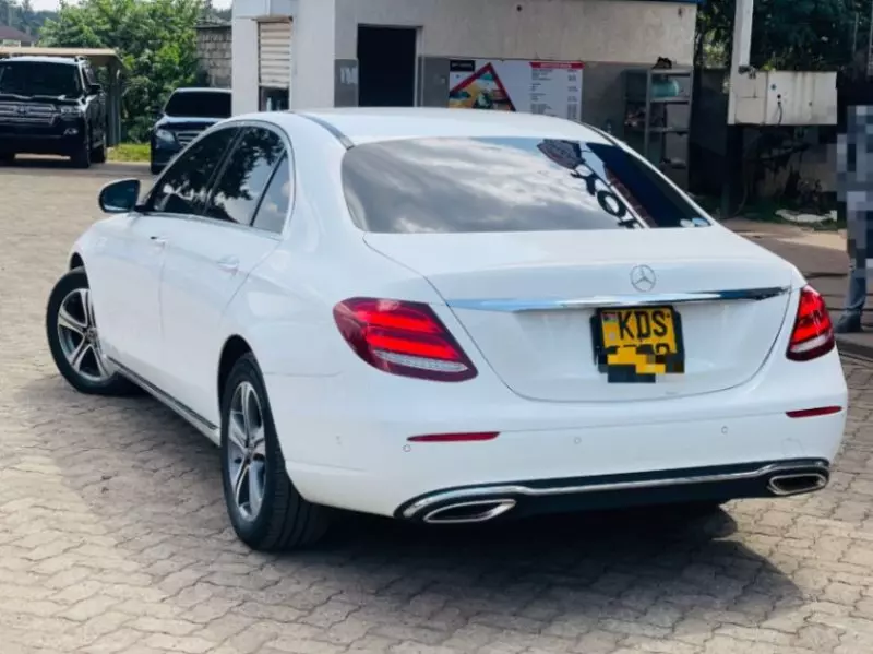 Mercedes-Benz E 200   - 2018