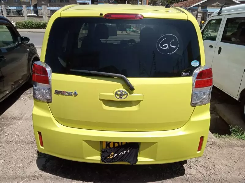 Toyota Spade 