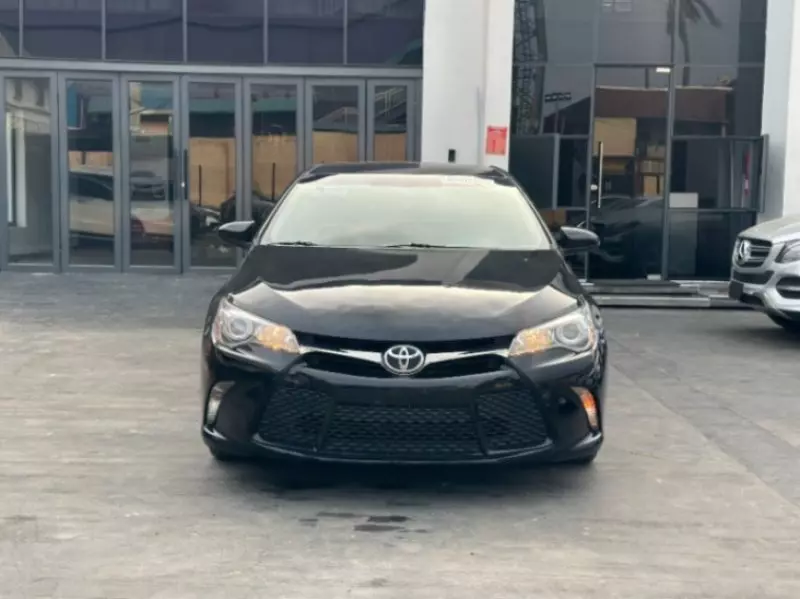 Toyota Camry   - 2015