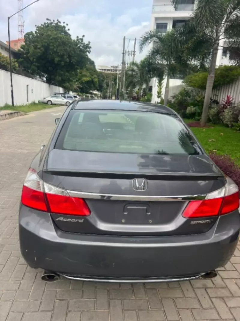 Honda Accord   - 2015