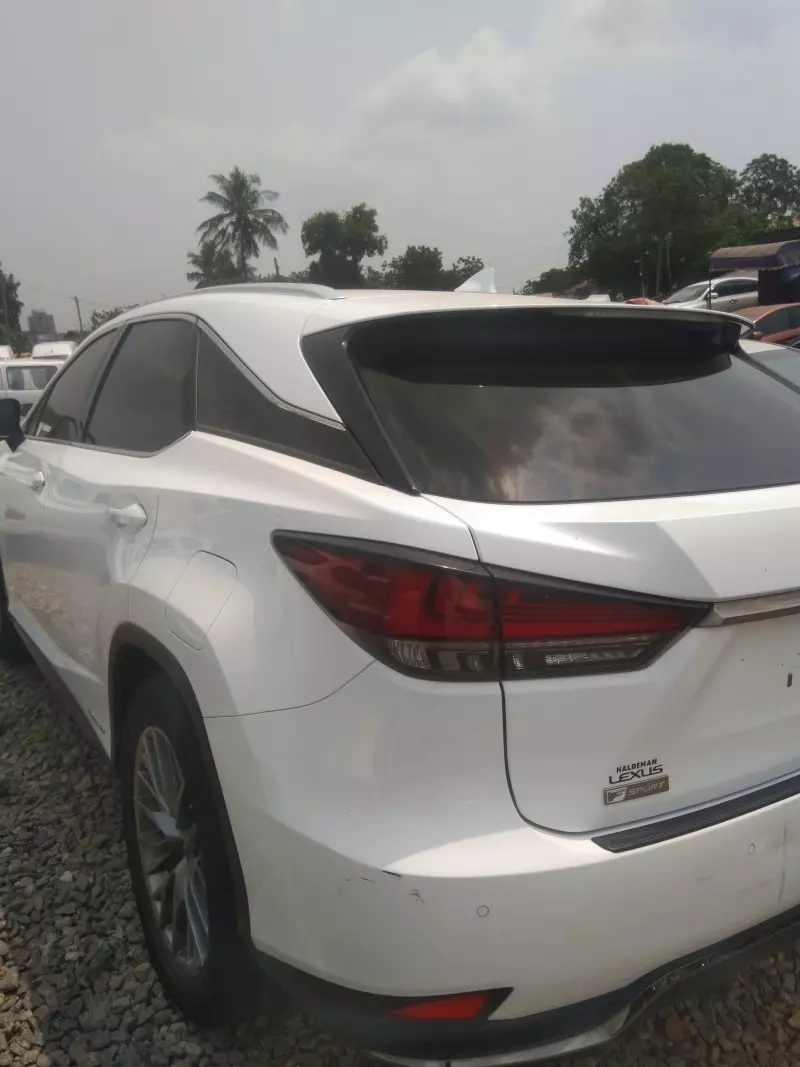 Lexus RX 450h   - 2021