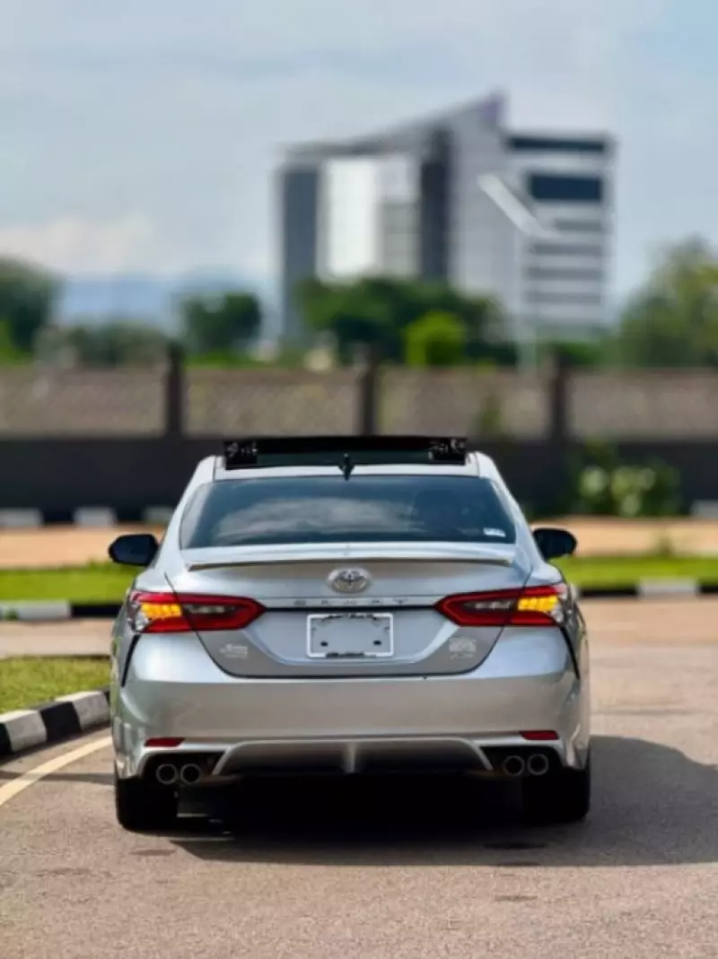 Toyota Camry   - 2024